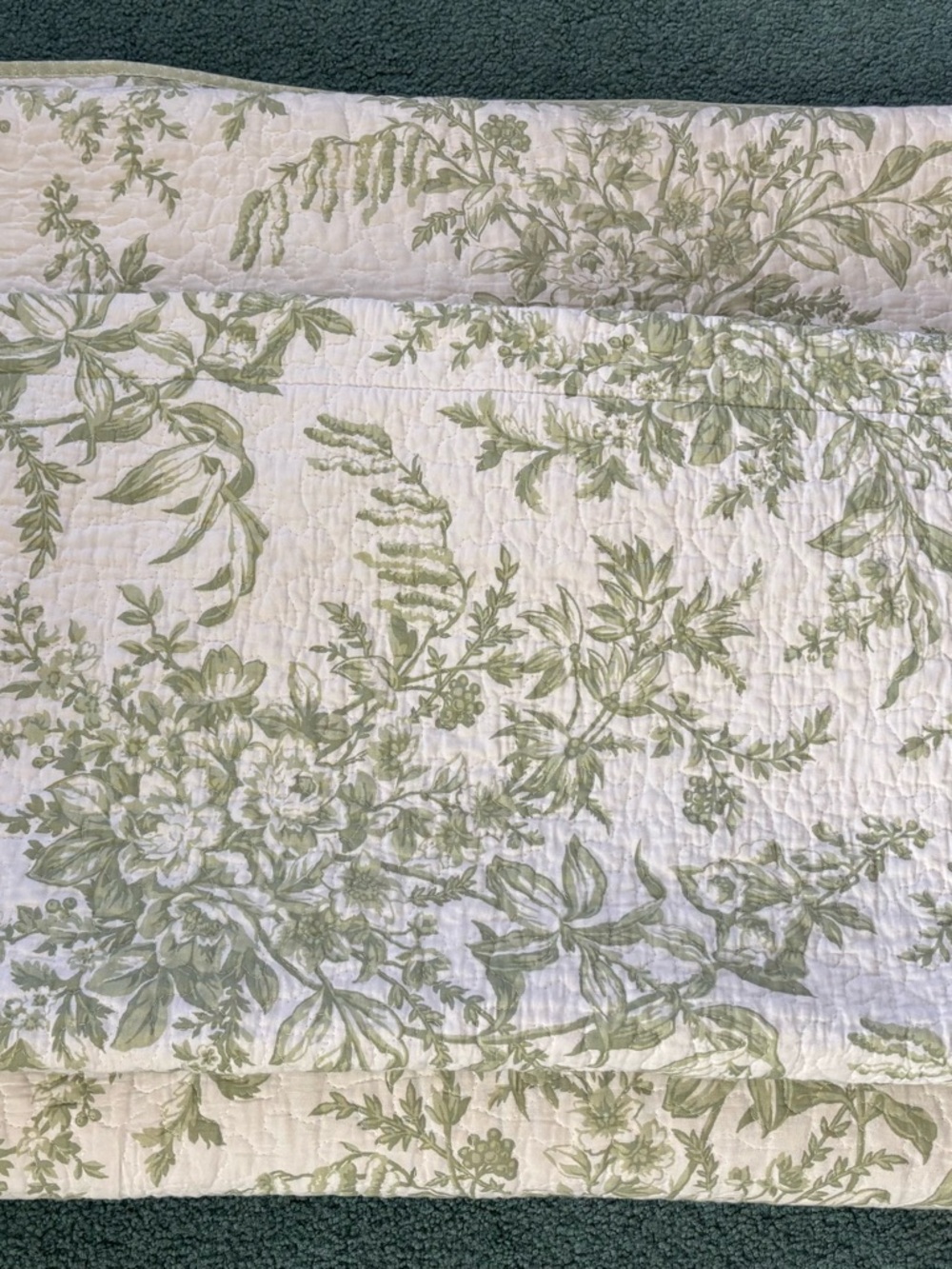 Green Floral Quilt with Matching Sham - Picture 7 of 8